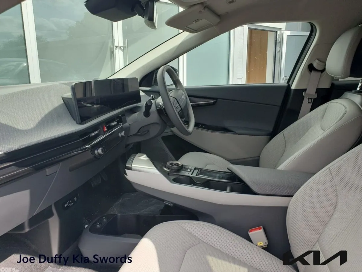 Kia EV6 MPV, Electric, 2026, Grey
