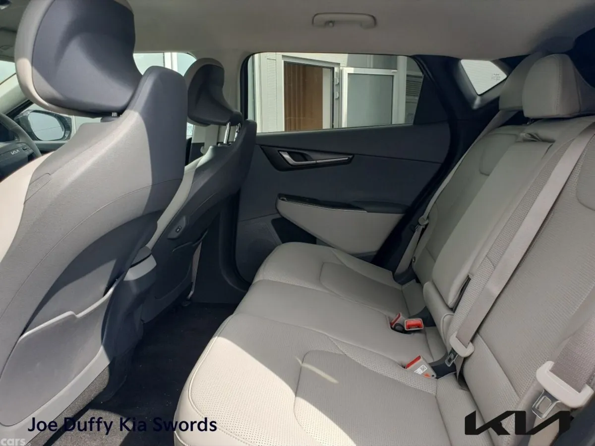 Kia EV6 MPV, Electric, 2026, Grey