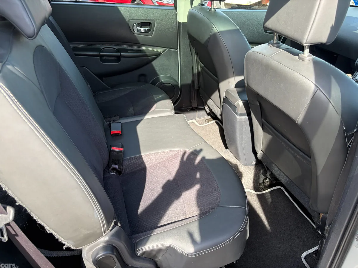 Nissan Qashqai+2 MPV, Diesel, 2014, Silver