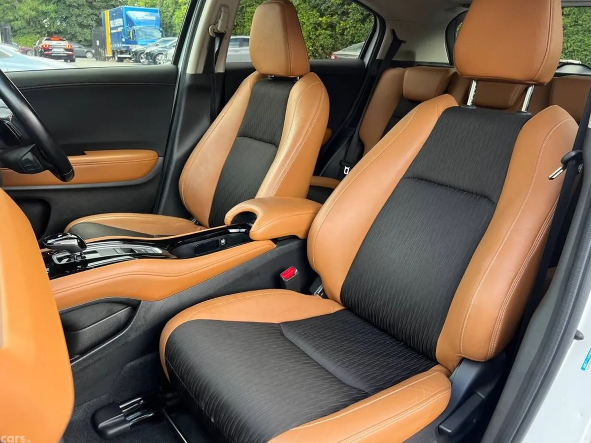Honda Vezel SUV, Petrol Hybrid, 2019, White
