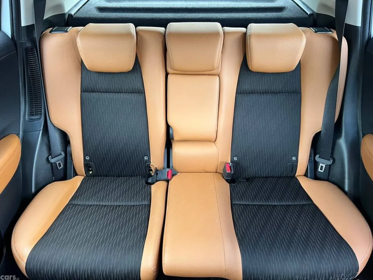 Honda Vezel SUV, Petrol Hybrid, 2019, White