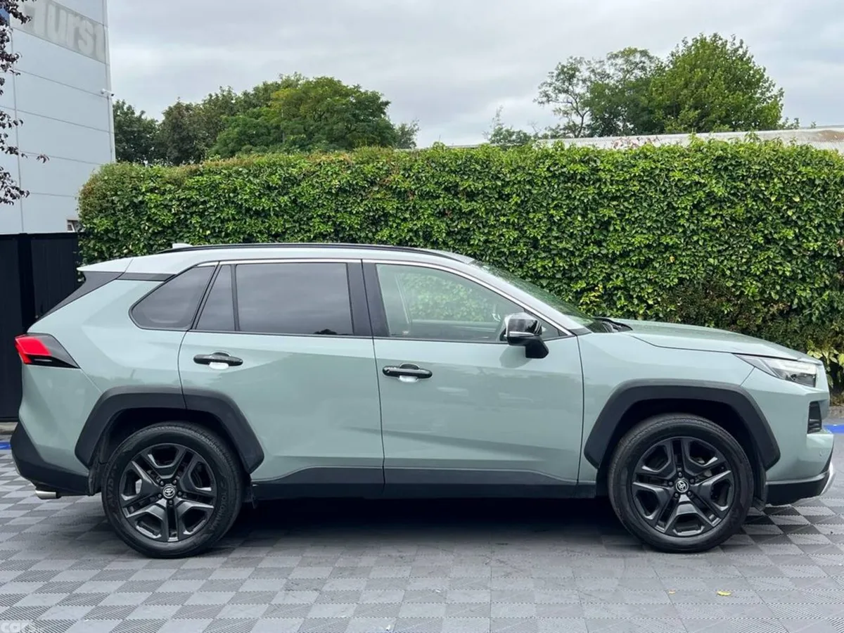 Toyota RAV4 SUV, Petrol Hybrid, 2022, Green