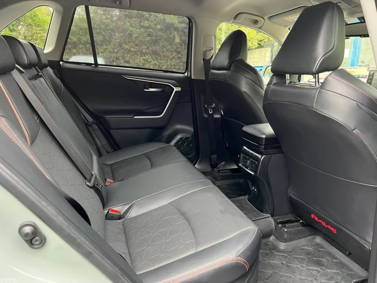 Toyota RAV4 SUV, Petrol Hybrid, 2022, Green