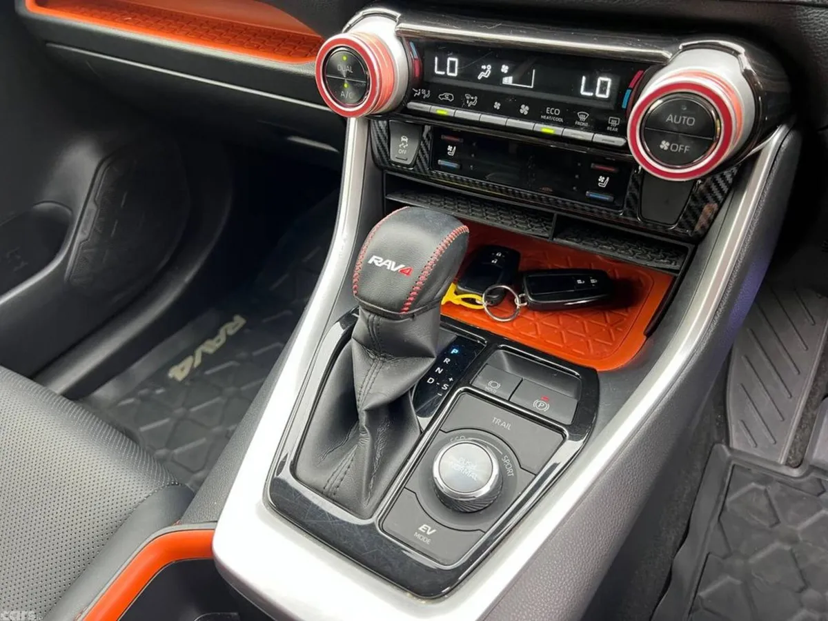 Toyota RAV4 SUV, Petrol Hybrid, 2022, Green