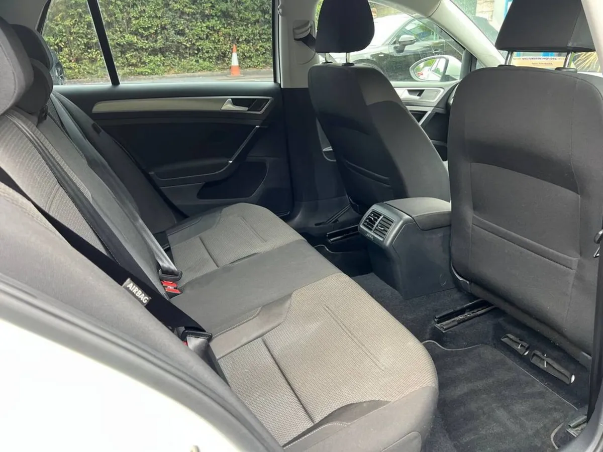 Volkswagen Golf Hatchback, Petrol, 2015, White