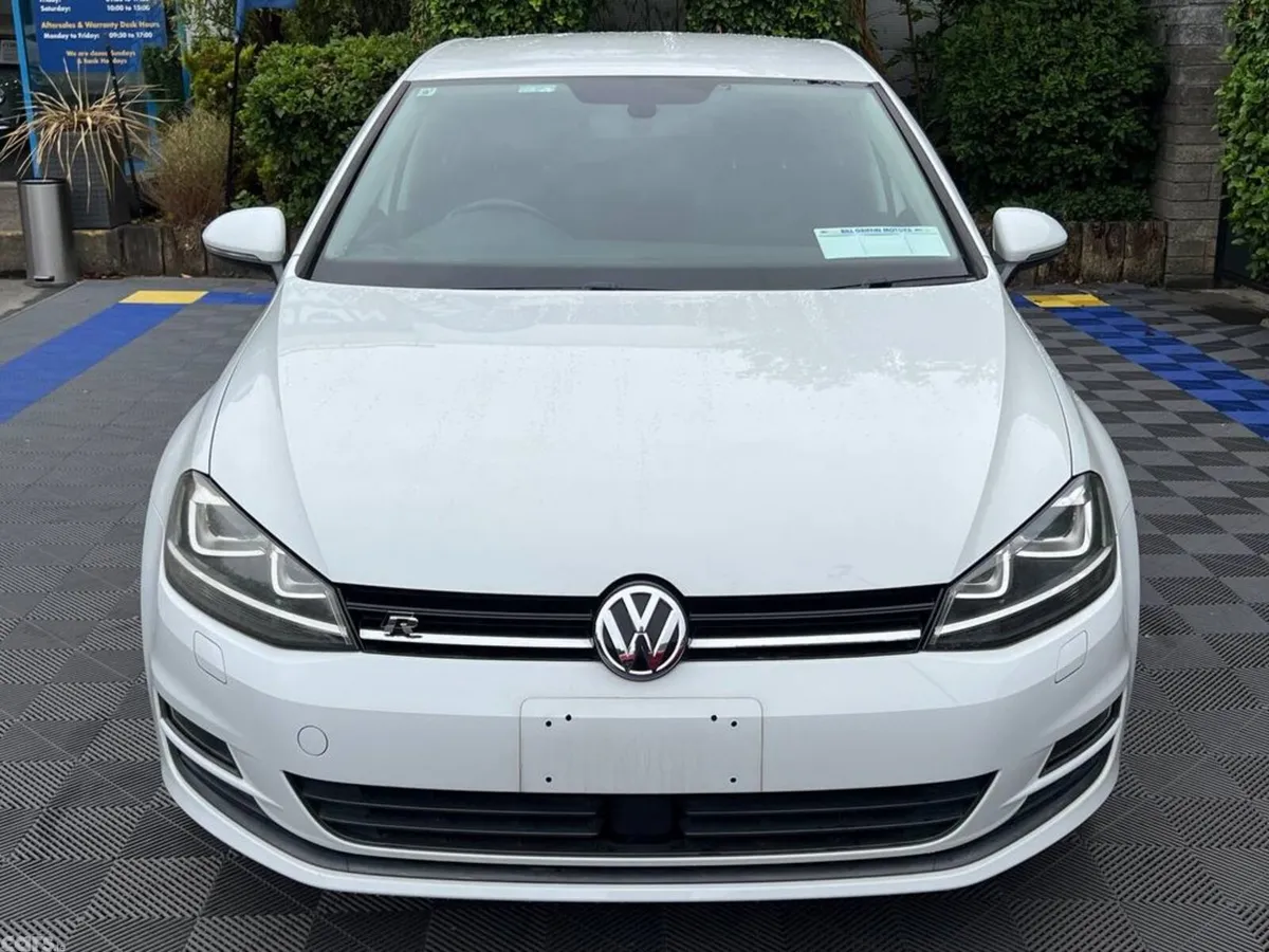 Volkswagen Golf Hatchback, Petrol, 2015, White