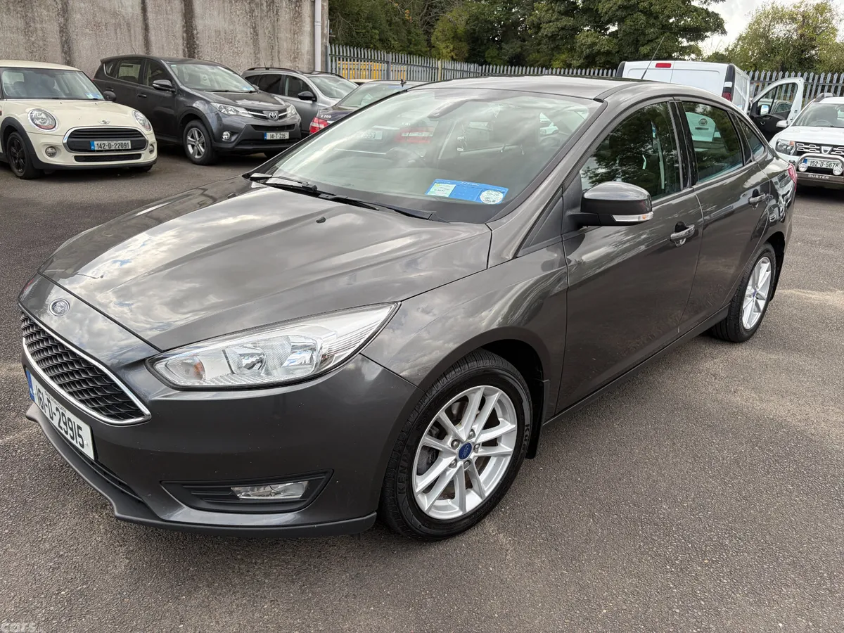 Ford Focus Saloon, Petrol, 2016, Grey