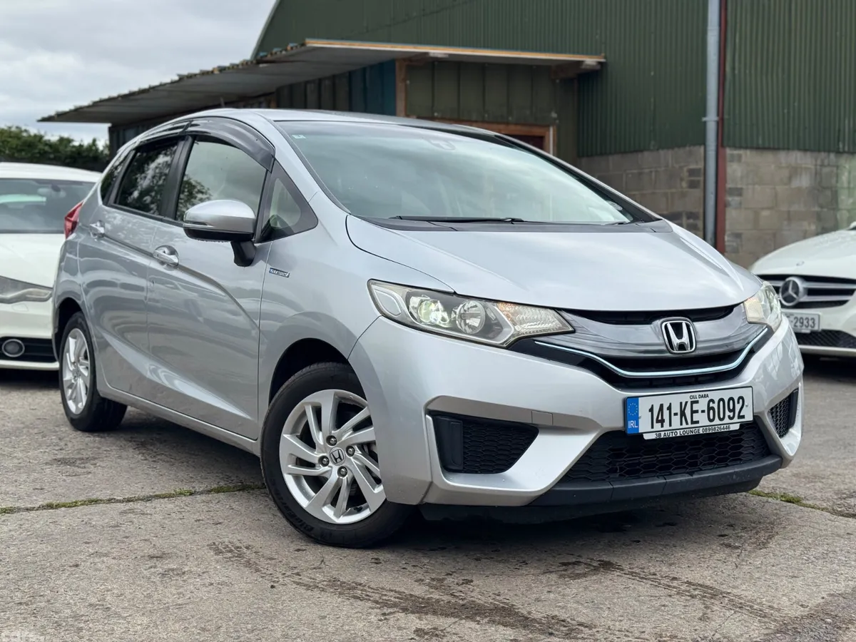 Honda Fit Hatchback, Petrol Hybrid, 2014, Silver