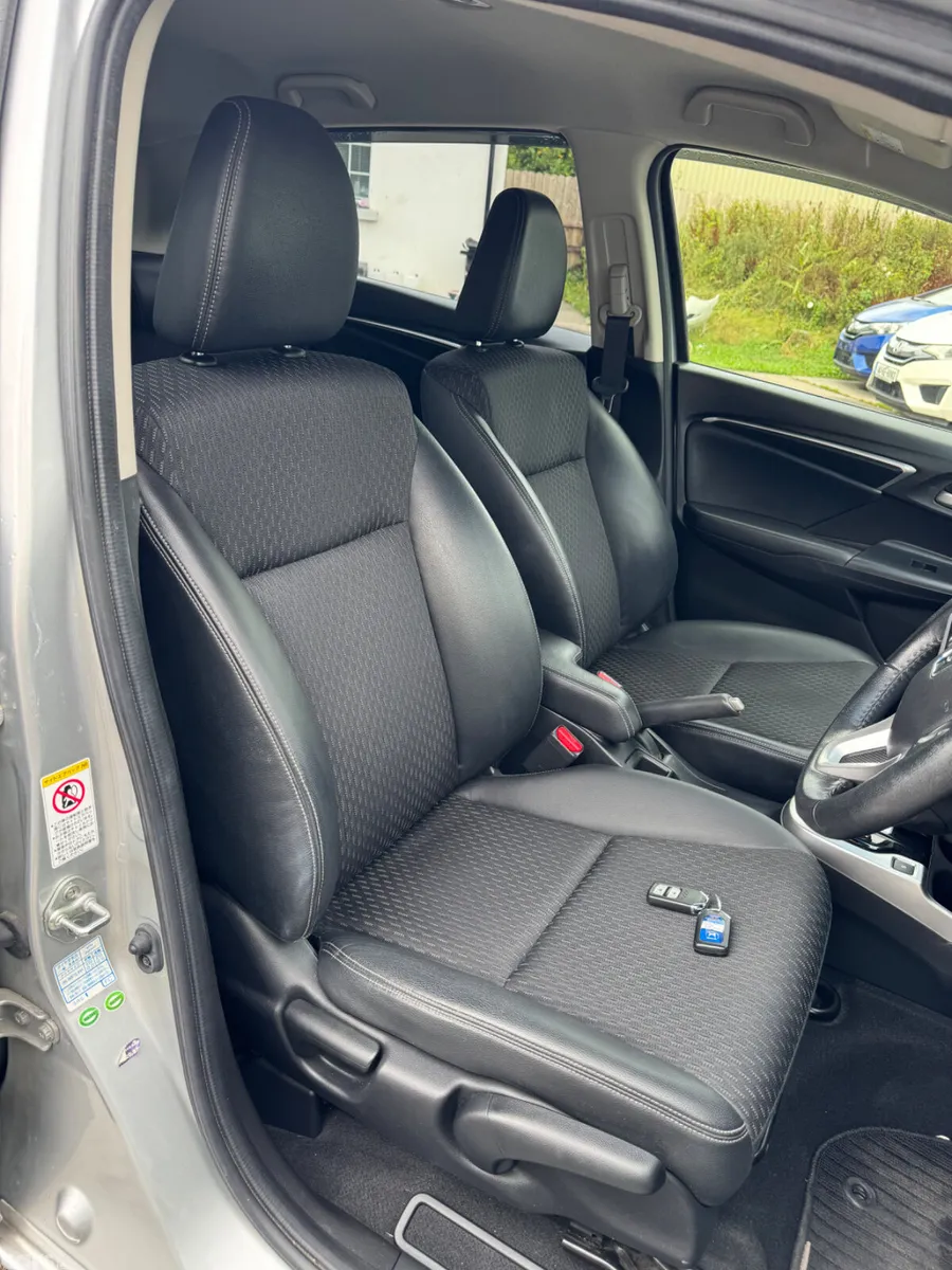 Honda Fit Hatchback, Petrol Hybrid, 2014, Silver