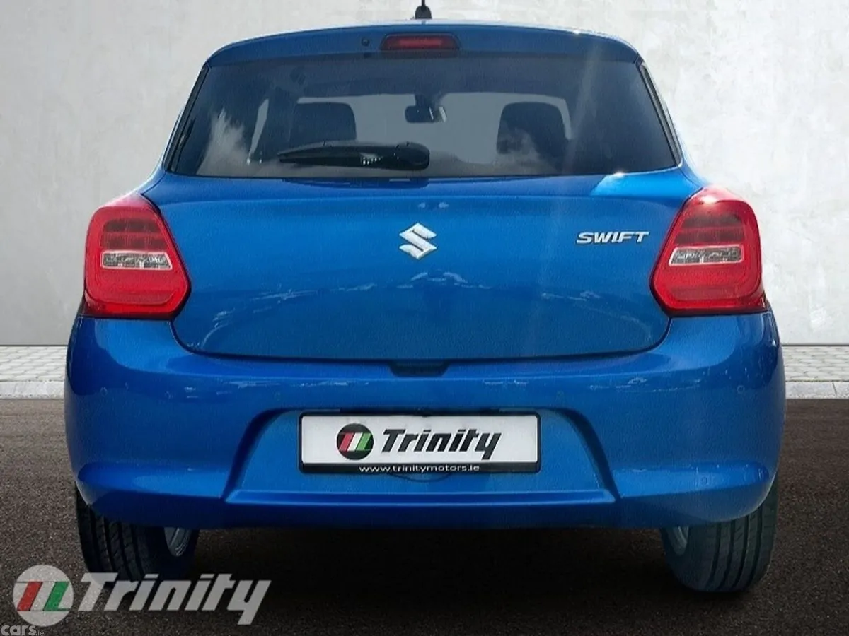 Suzuki Swift Hatchback, Petrol, 2022, Blue