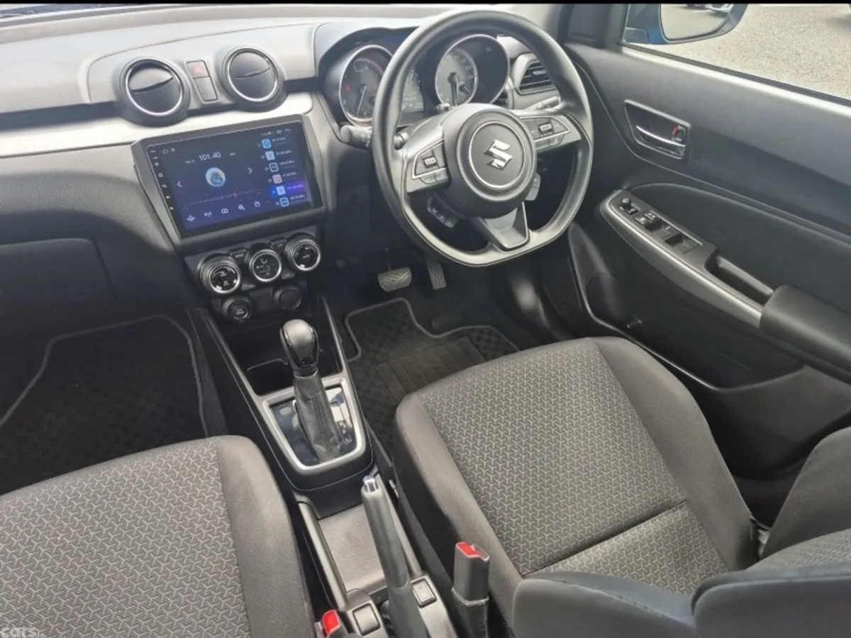 Suzuki Swift Hatchback, Petrol, 2022, Blue