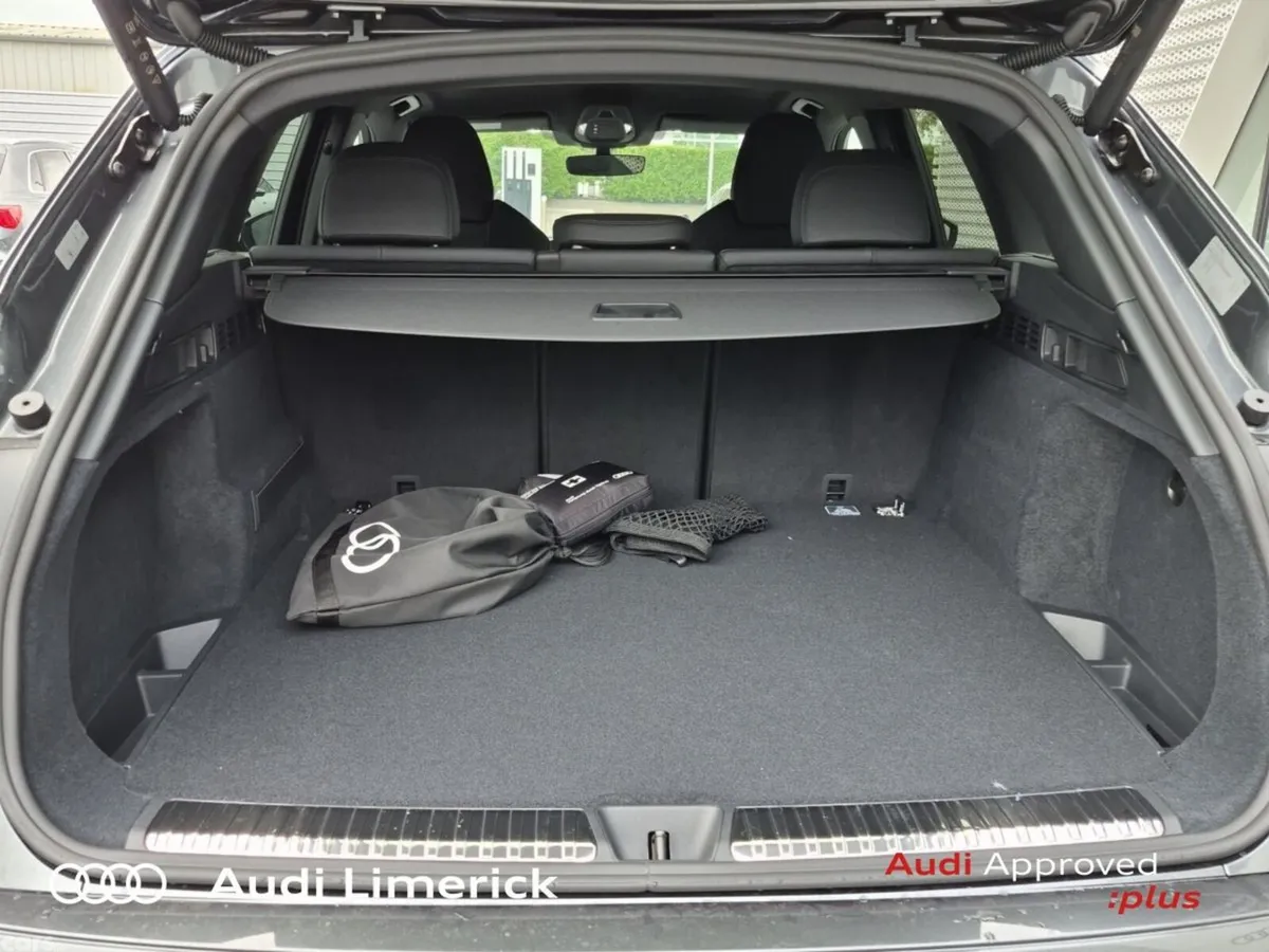 Audi Q5 SUV, Petrol Plug-in Hybrid, 2026, Grey