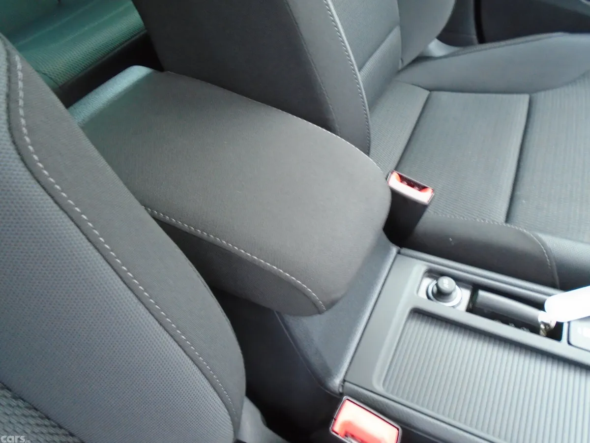 Volkswagen Golf Hatchback, Petrol, 2018, Black