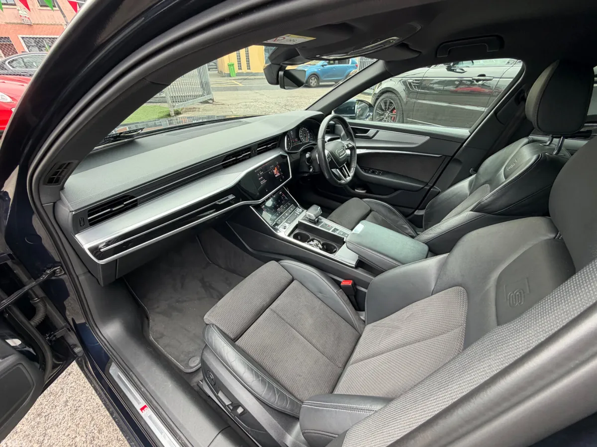 Audi A6 Saloon, Diesel, 2019, Blue