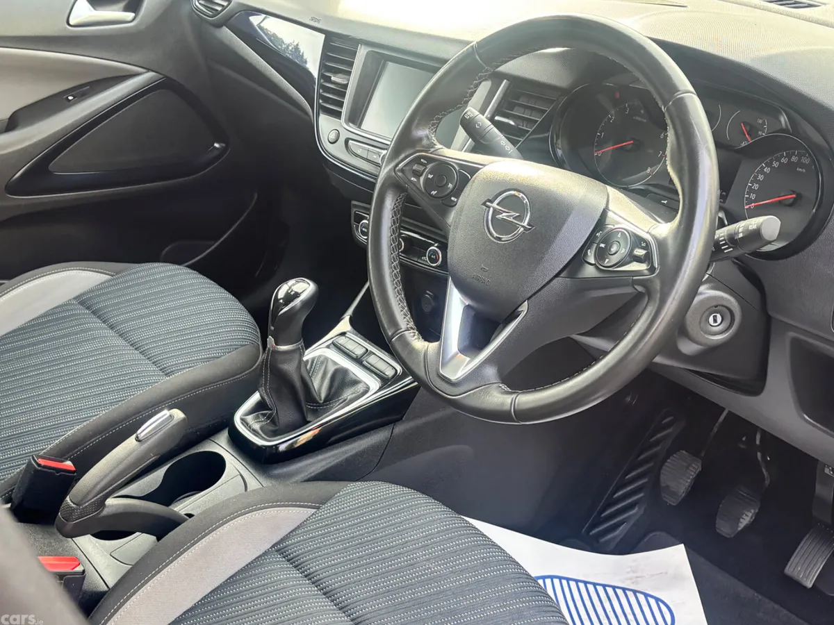 Opel Crossland X SUV, Petrol, 2019, Grey