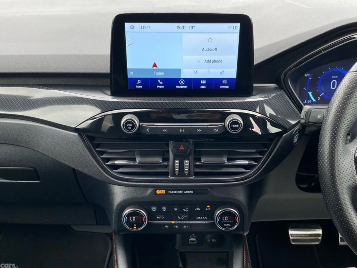 Ford Kuga MPV, Petrol Plug-in Hybrid, 2023, Red