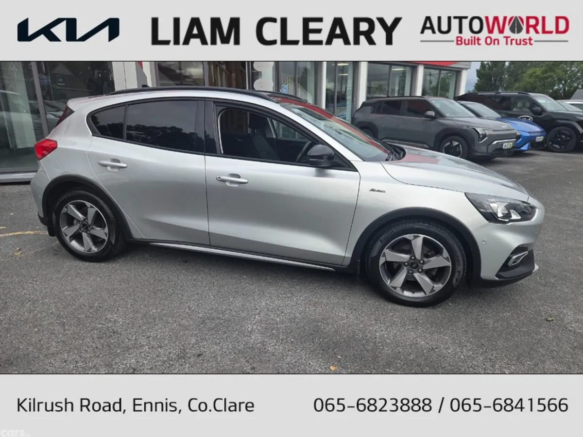 Ford Focus Hatchback, Petrol, 2022, Grey