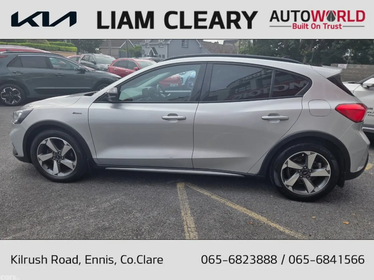 Ford Focus Hatchback, Petrol, 2022, Grey
