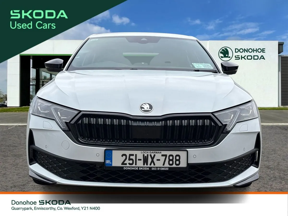 Skoda Octavia Saloon, Diesel, 2025, White