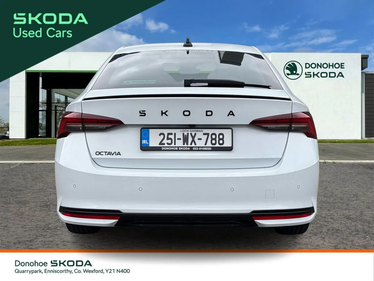 Skoda Octavia Saloon, Diesel, 2025, White