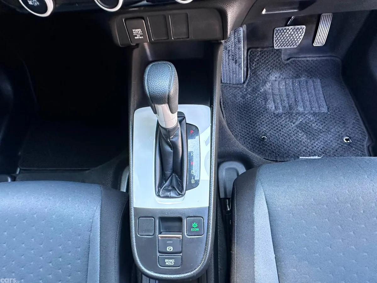 Honda Fit Hatchback, Petrol Hybrid, 2020, Silver