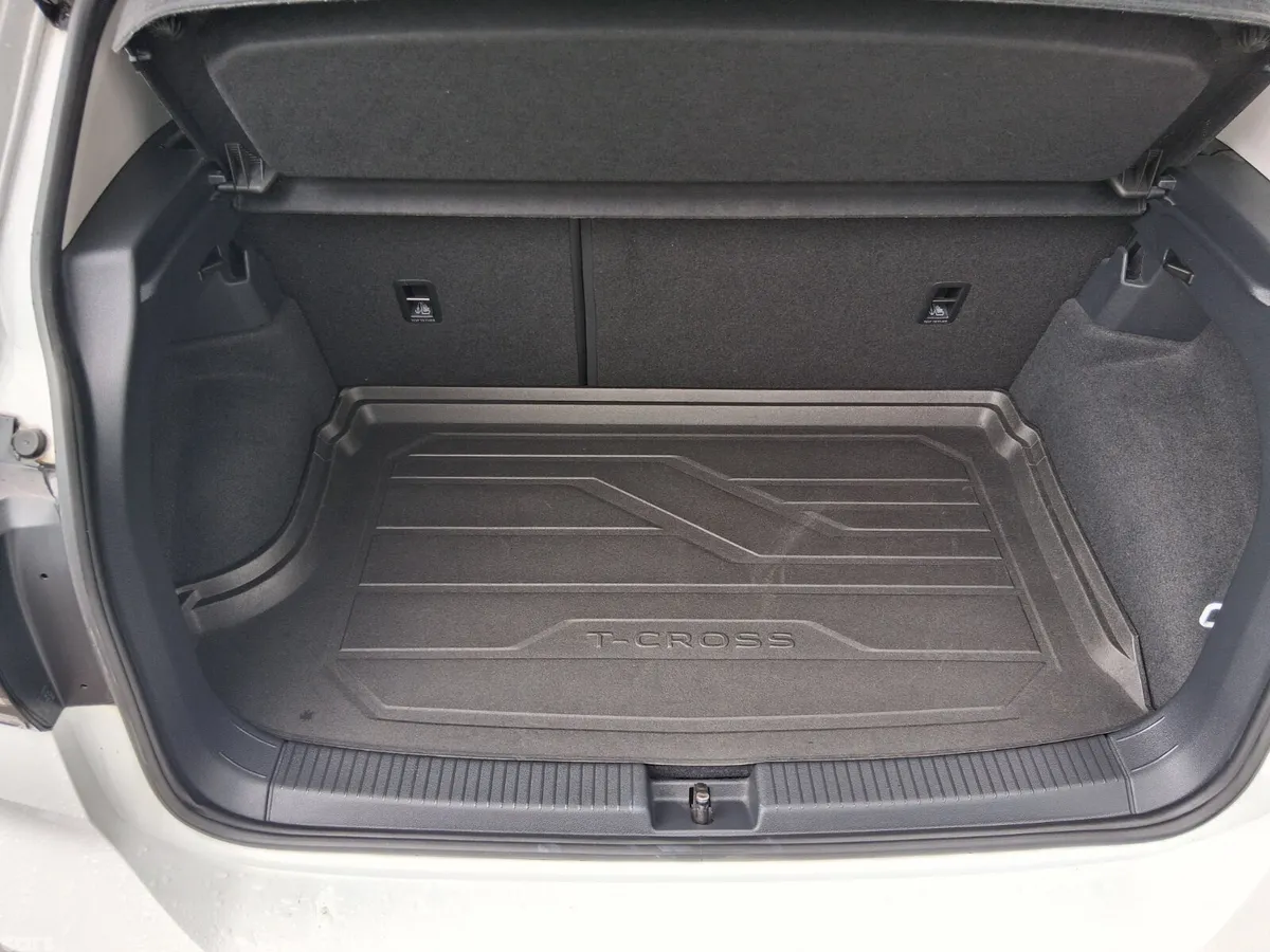 Volkswagen T-Cross Hatchback, Petrol, 2021, White