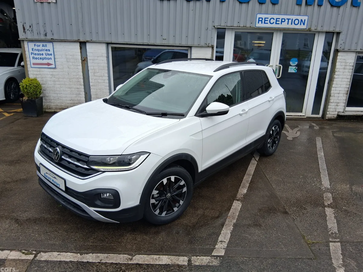 Volkswagen T-Cross Hatchback, Petrol, 2021, White