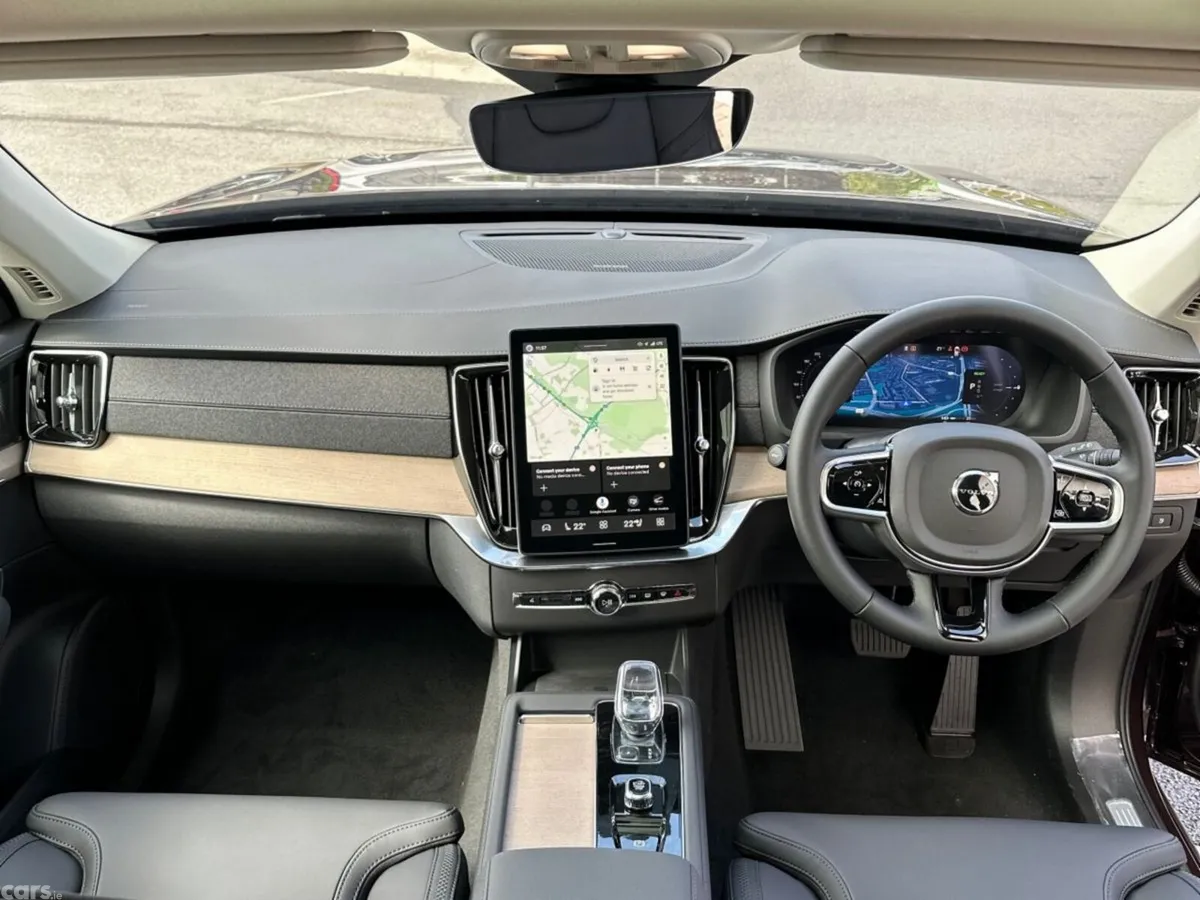 Volvo XC90 SUV, Petrol Plug-in Hybrid, 2026, Red
