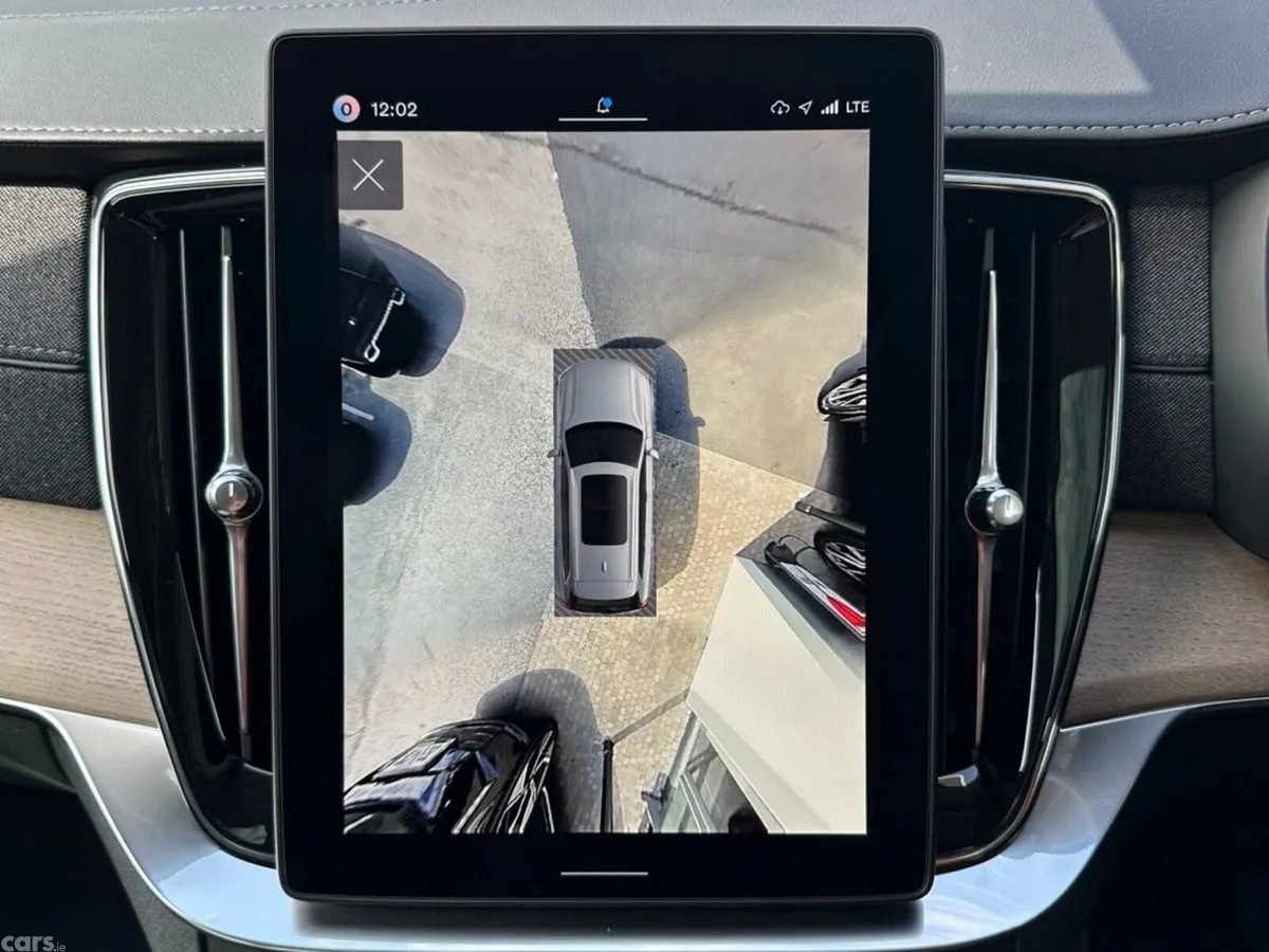 Volvo XC90 SUV, Petrol Plug-in Hybrid, 2026, Red