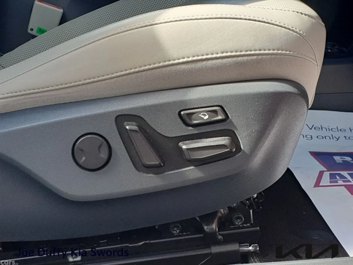 Kia EV6 MPV, Electric, 2024, Red