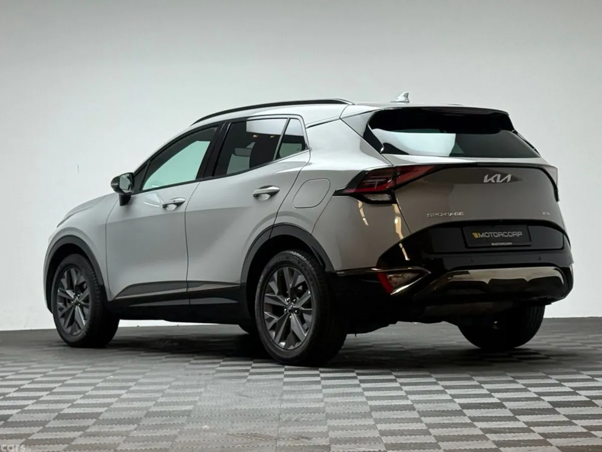 Kia Sportage MPV, Petrol Hybrid, 2024, Grey
