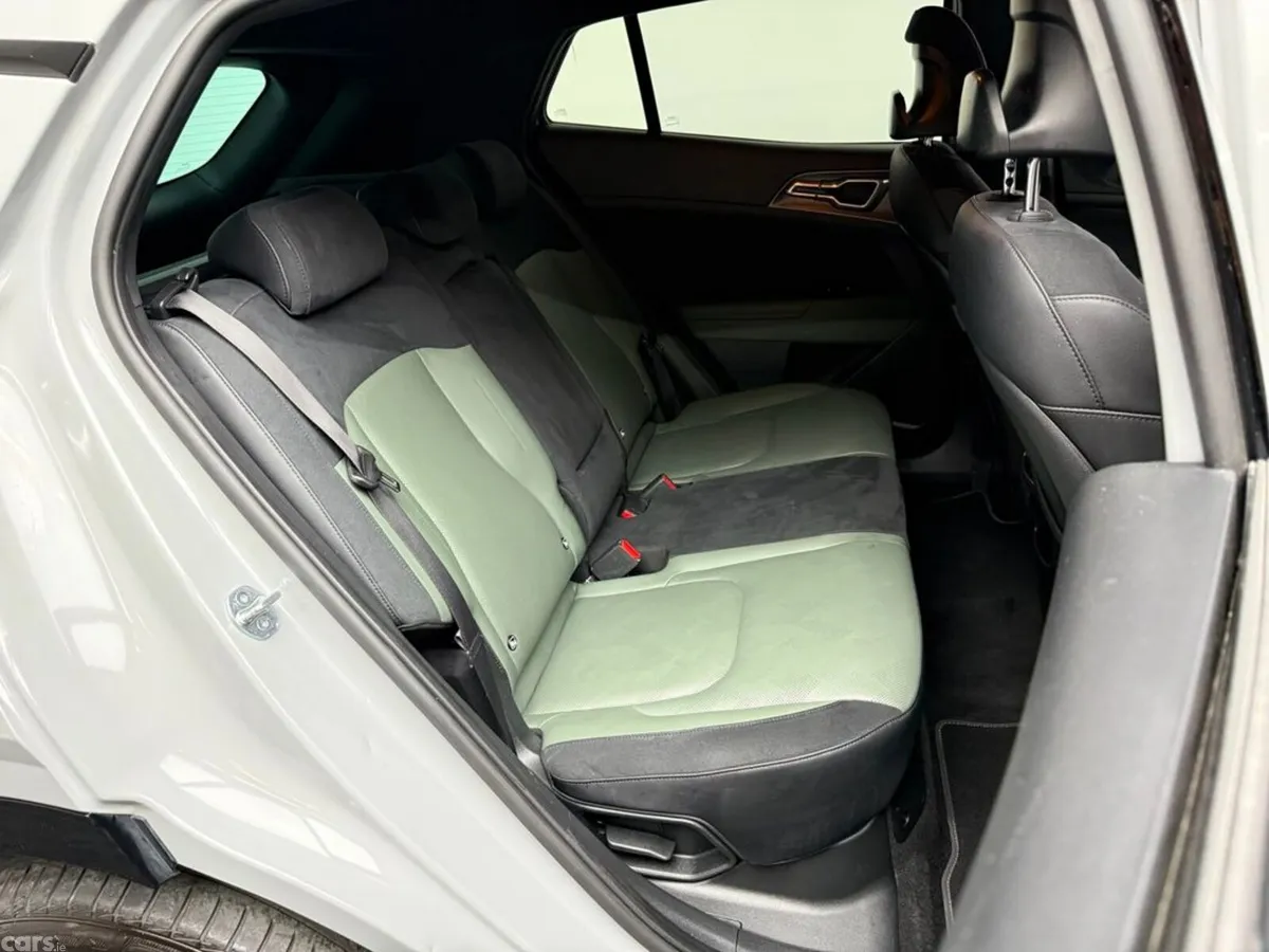 Kia Sportage MPV, Petrol Hybrid, 2024, Grey