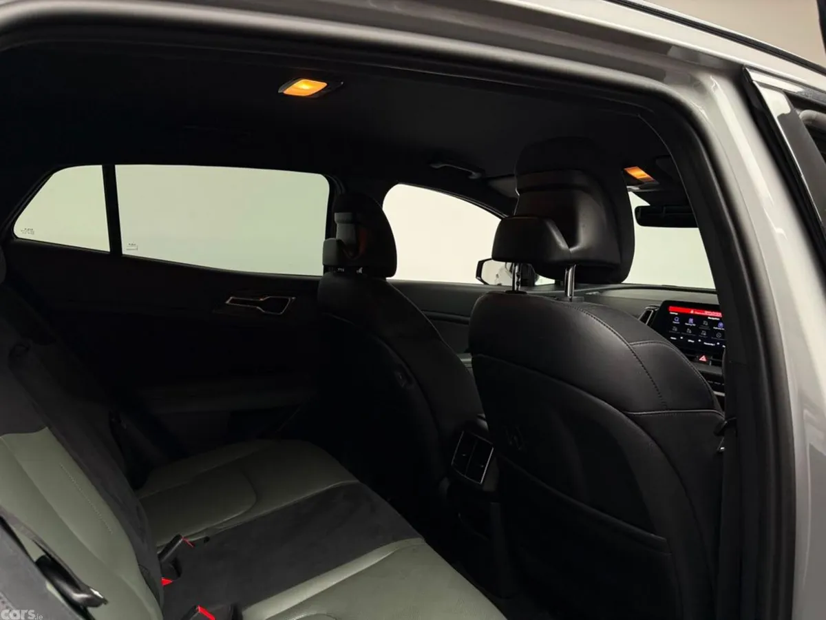 Kia Sportage MPV, Petrol Hybrid, 2024, Grey