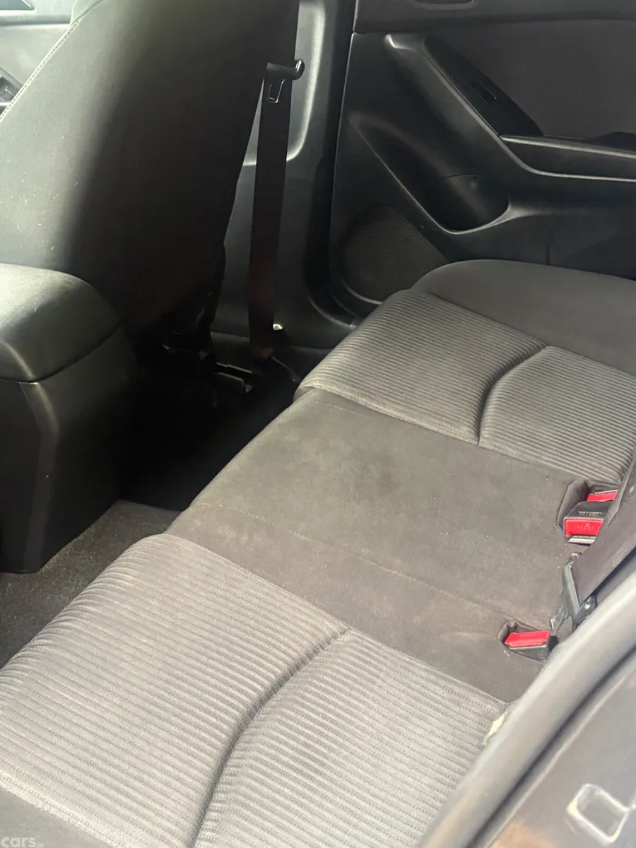 Mazda Mazda3 Saloon, Diesel, 2015, Grey