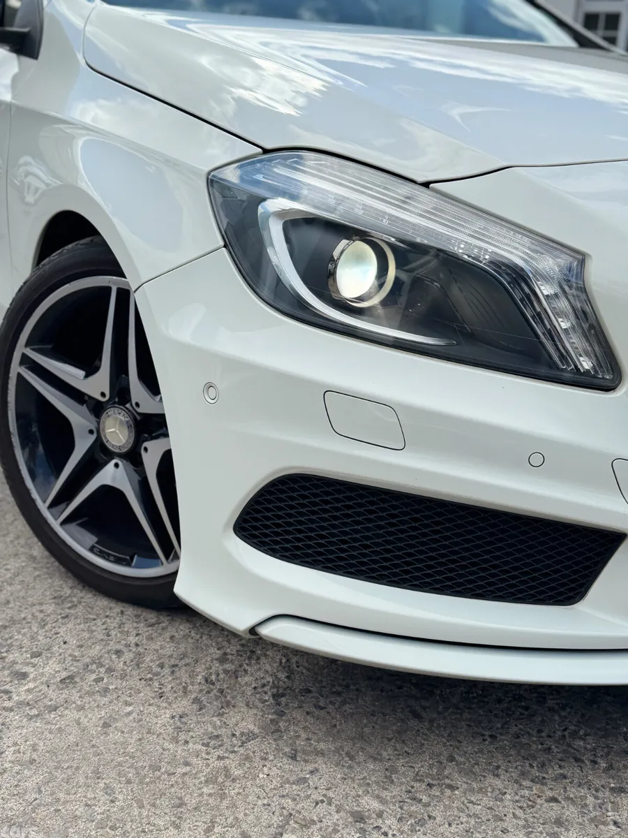 Mercedes-Benz A-Class Hatchback, Petrol, 2015, White