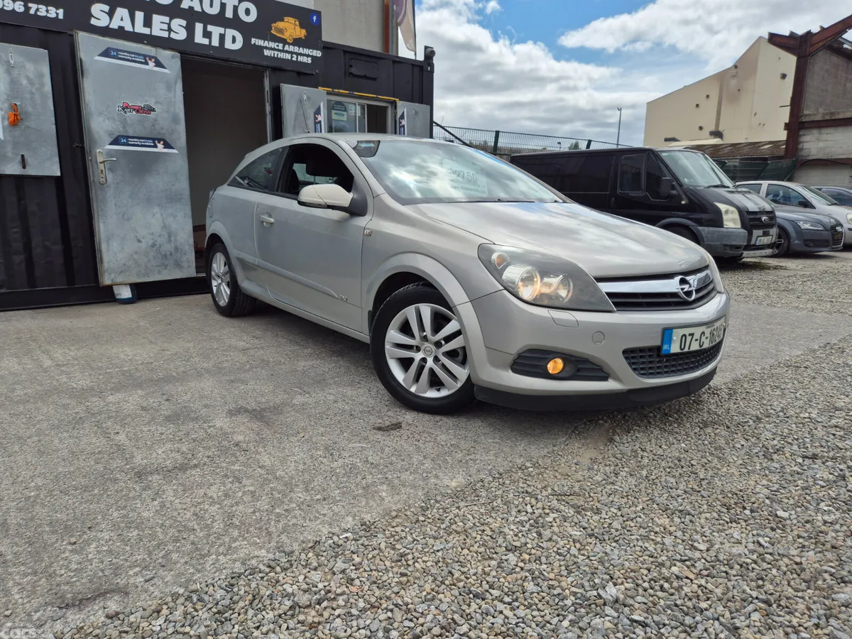Opel Astra Hatchback, Petrol, 2007, Yellow