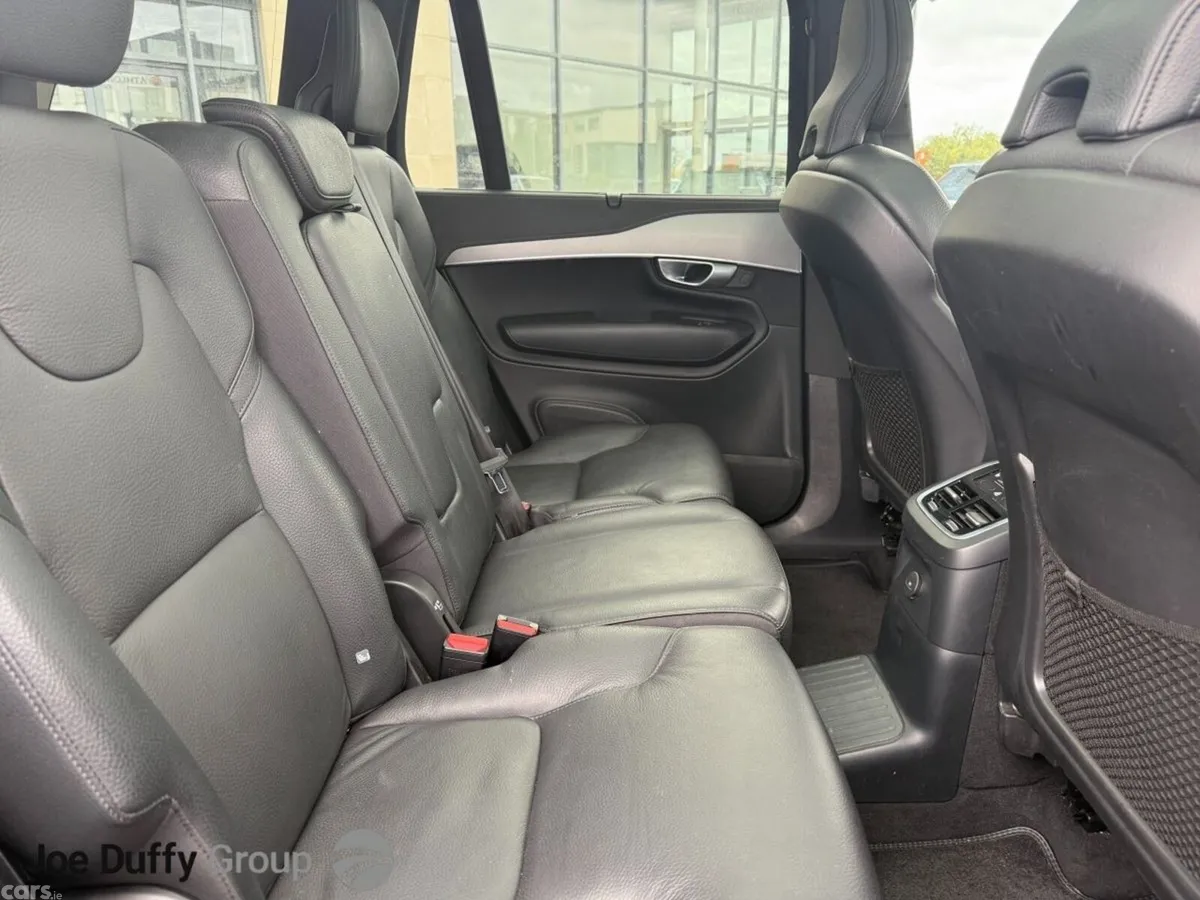 Volvo XC90 SUV, Petrol Plug-in Hybrid, 2024, Black