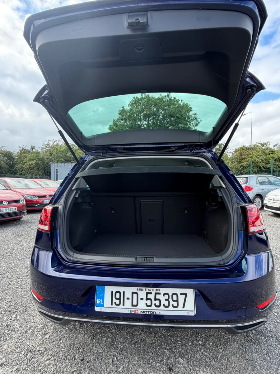 Volkswagen Golf Hatchback, Petrol, 2019, Blue