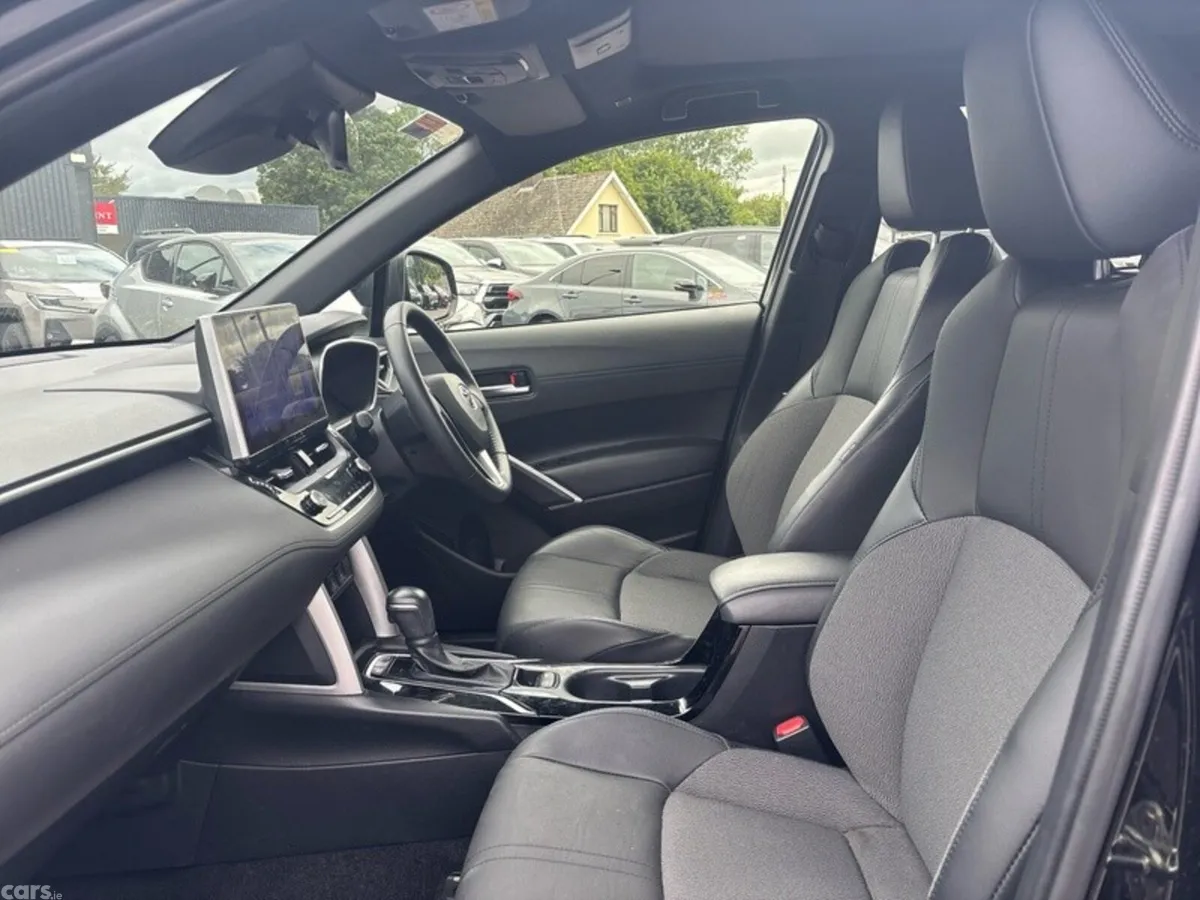 Toyota Corolla Cross SUV, Petrol Hybrid, 2023, Black