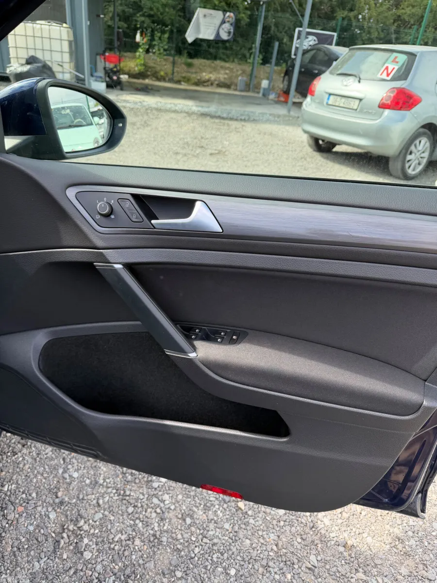 Volkswagen Golf Hatchback, Petrol, 2019, Blue