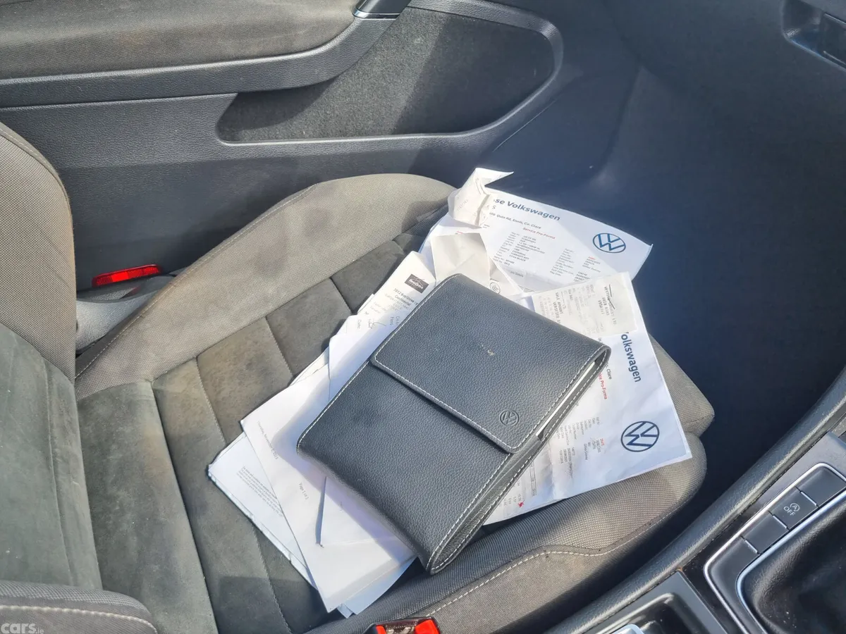 Volkswagen Golf Estate, Diesel, 2018, Red