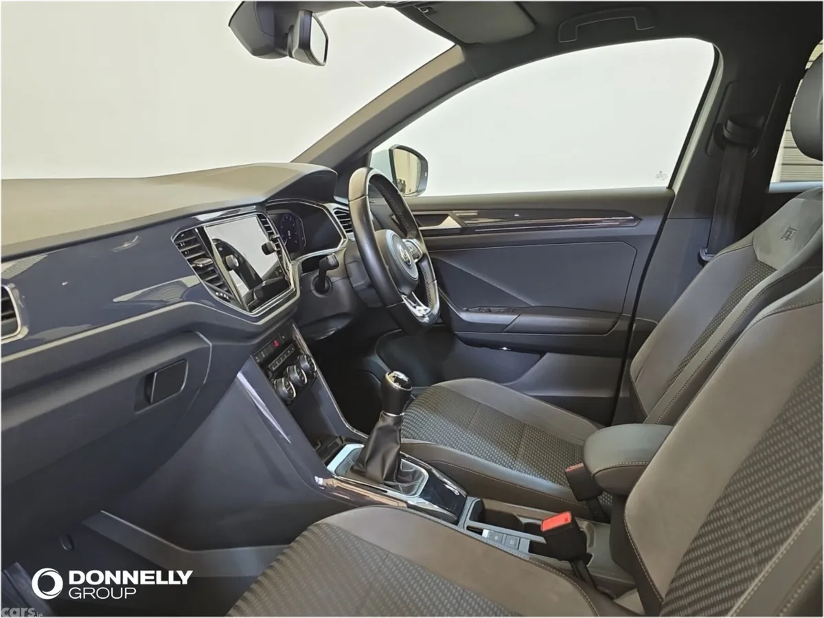 Volkswagen T-Roc Hatchback, Diesel, 2018, White
