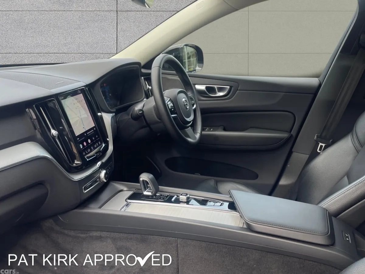 Volvo XC60 Estate, Petrol Hybrid, 2023, Grey