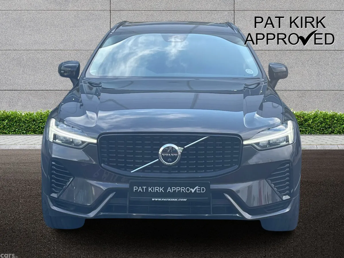 Volvo XC60 Estate, Petrol Hybrid, 2023, Grey