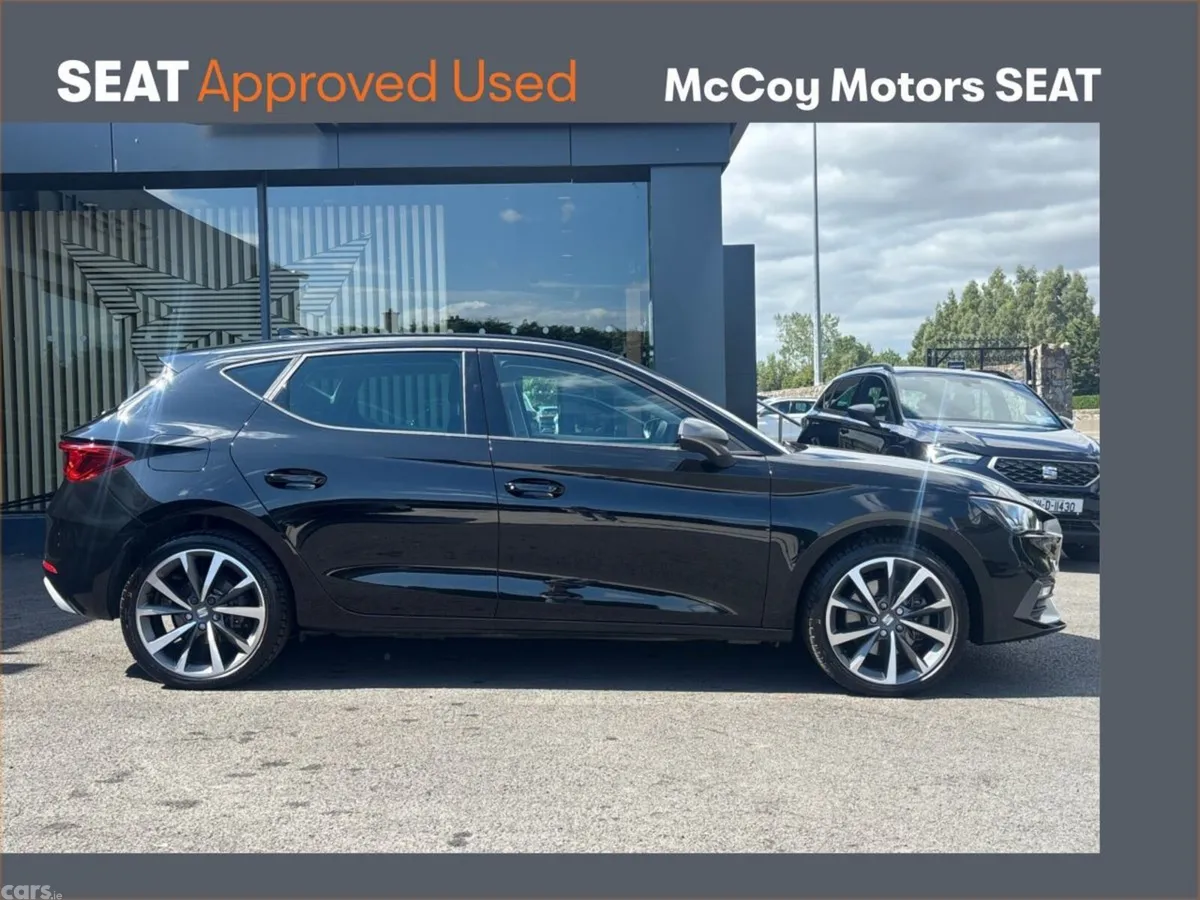 SEAT Leon Hatchback, Petrol Plug-in Hybrid, 2025, Black