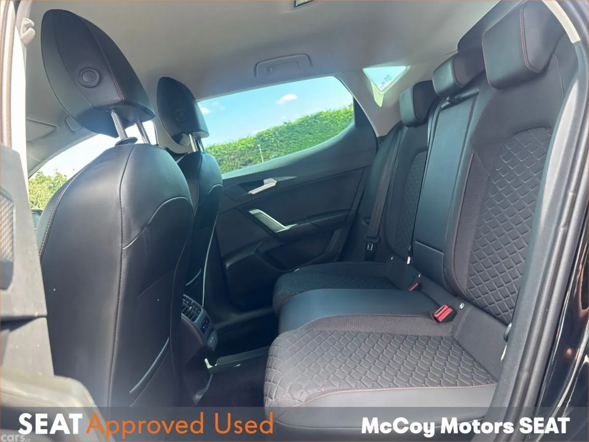 SEAT Leon Hatchback, Petrol Plug-in Hybrid, 2025, Black
