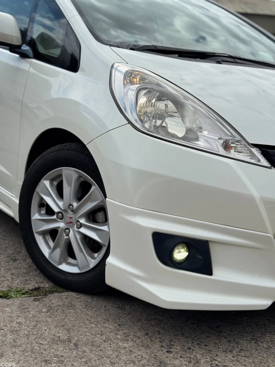 Honda Fit Hatchback, Petrol Hybrid, 2012, White