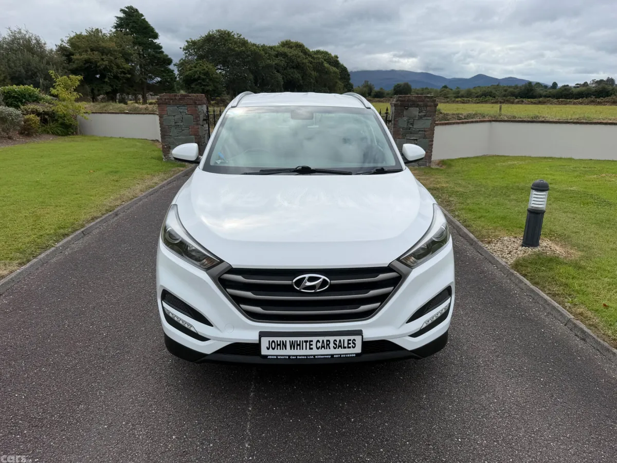 Hyundai Tucson SUV, Diesel, 2016, White