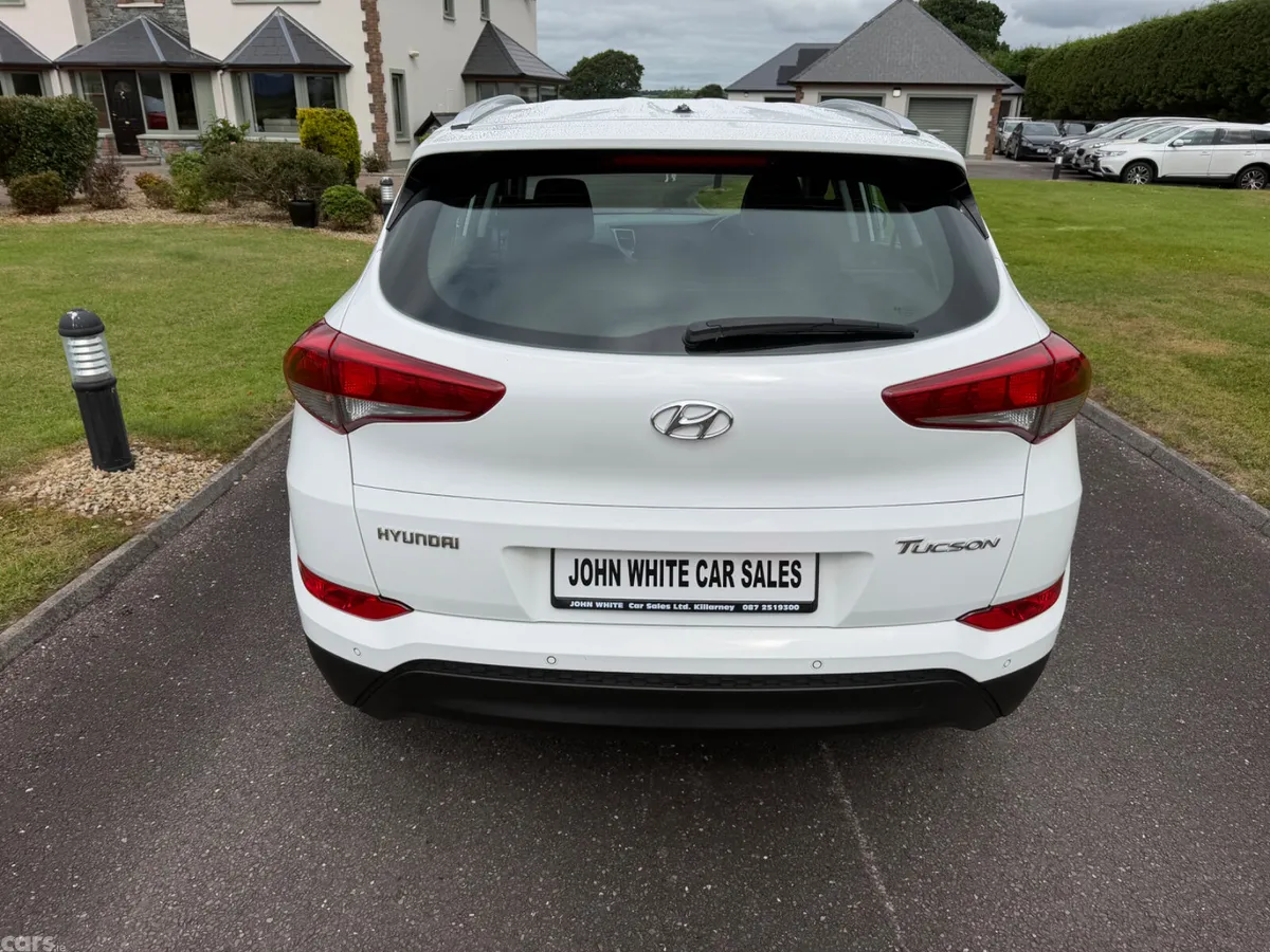 Hyundai Tucson SUV, Diesel, 2016, White