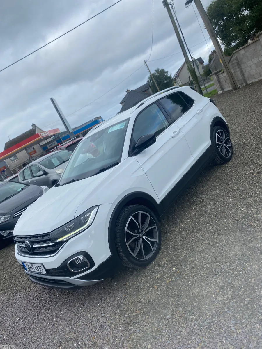 Volkswagen T-Cross Estate/Jeep, Petrol, 2021, White